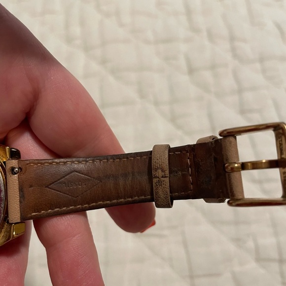 Fossil Watch - Picture 8 of 10